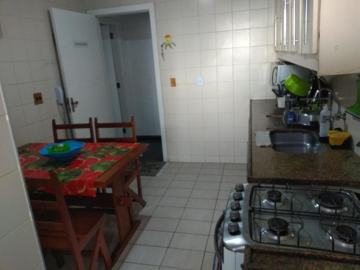 Suite Com Cozinha Independente Em Apartamento Кабо Фрио Екстериор снимка