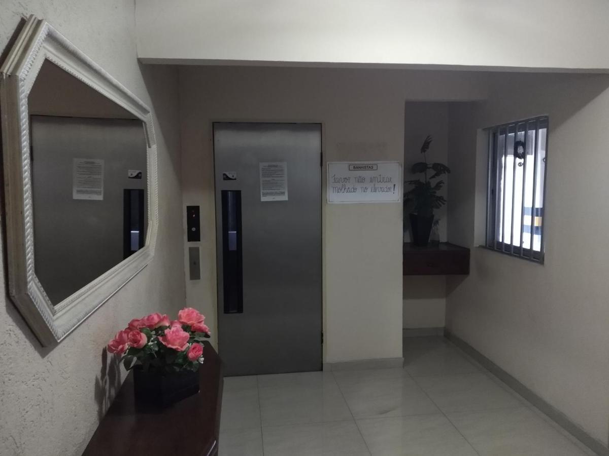 Suite Com Cozinha Independente Em Apartamento Кабо Фрио Екстериор снимка