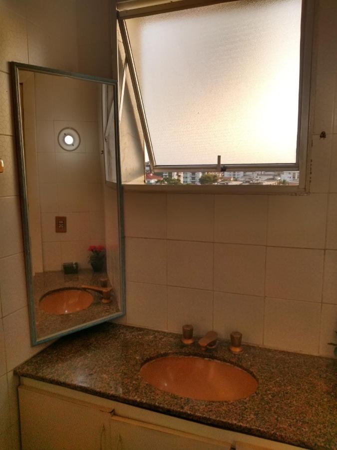 Suite Com Cozinha Independente Em Apartamento Кабо Фрио Екстериор снимка